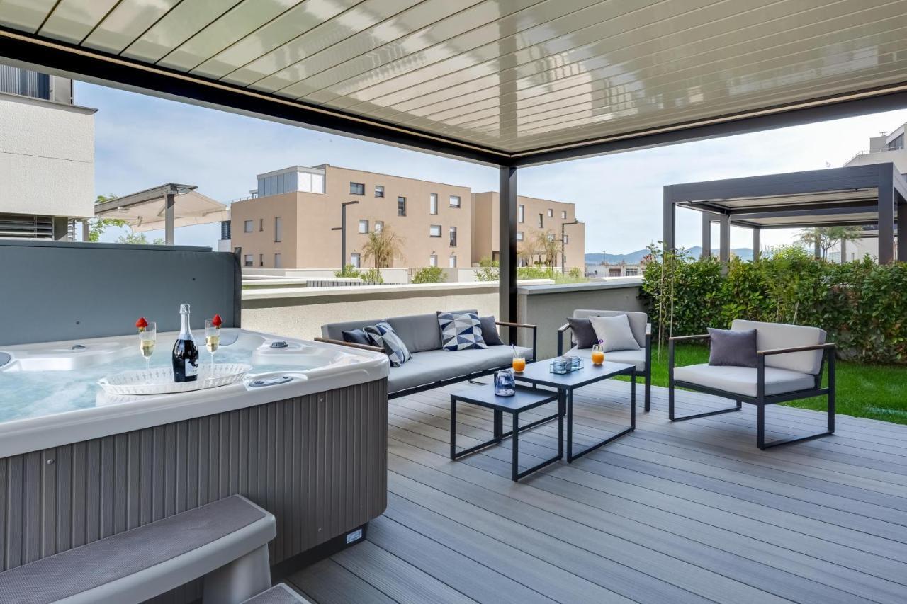 Shell Luxury Residences With Pool And Whirlpool Zadar Exterior photo